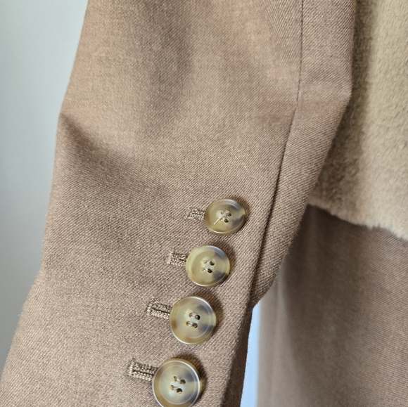 TREASURE & BOND × SOMETHING NAVY coveted Tan Faux Fur Women's Coat. Small - Picture 7 of 14